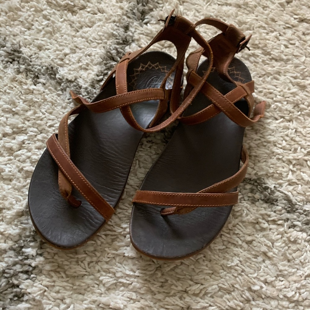 Chaco leather Juniper sandals